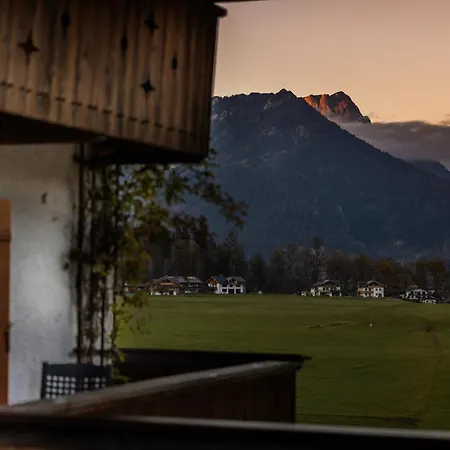 Apartment Haus Theresienwiese Schoenau am Koenigsee